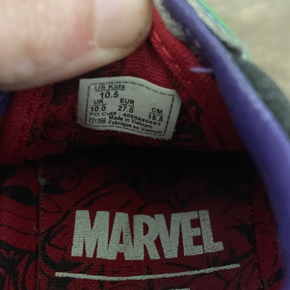 Vans Marvel Avengers Sneakers Sz 10.5 - Picture 7 of 9